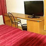 Howard Paris Orly Airport 4*