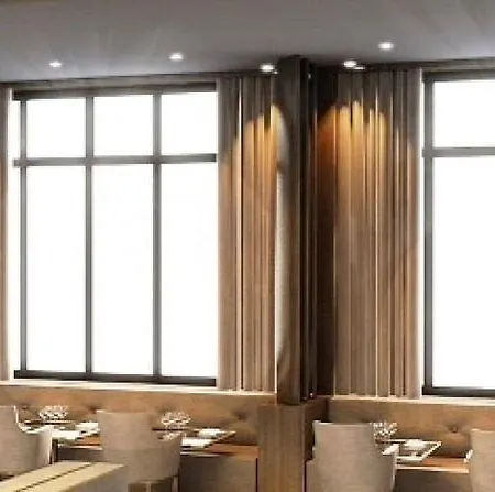 Howard Paris Orly Airport Hotel 4*