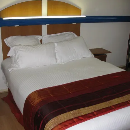 Howard Paris Orly Airport 4*