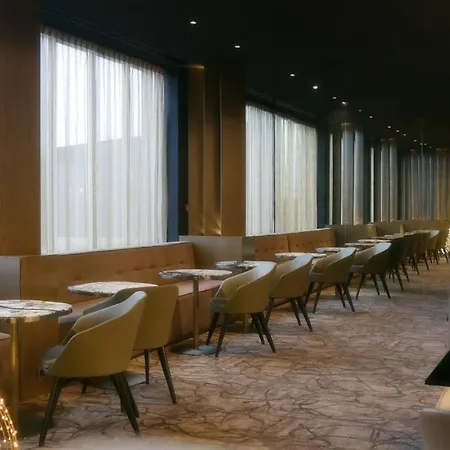 Howard Paris Orly Airport 4*