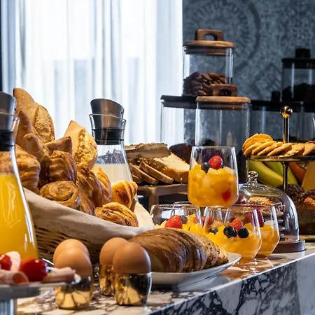 Hotel Howard Paris Orly Airport 4*